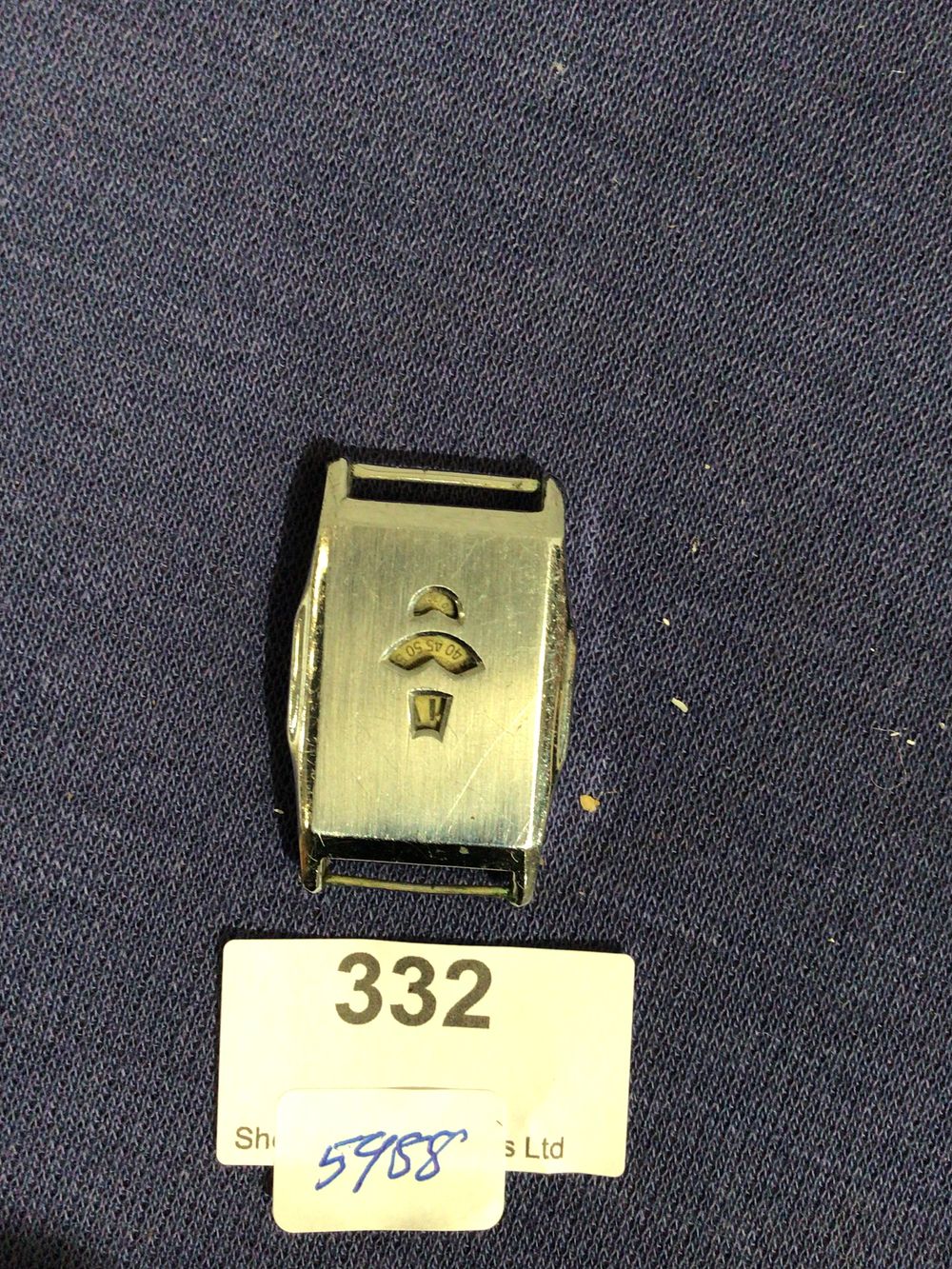 Lot 332: Vintage 1930s watch no winder or strap