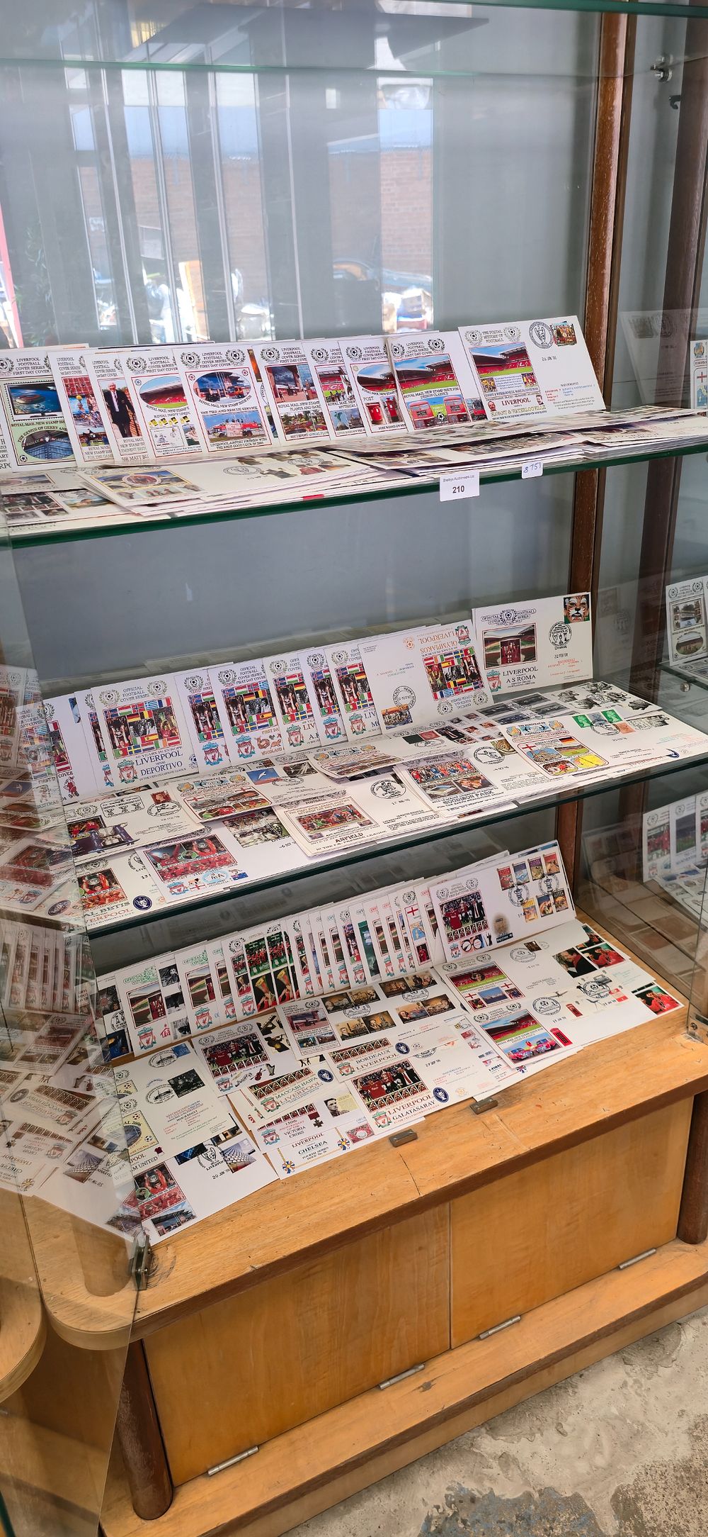 Lot 210: Large amount of Liverpool, official football cover series...