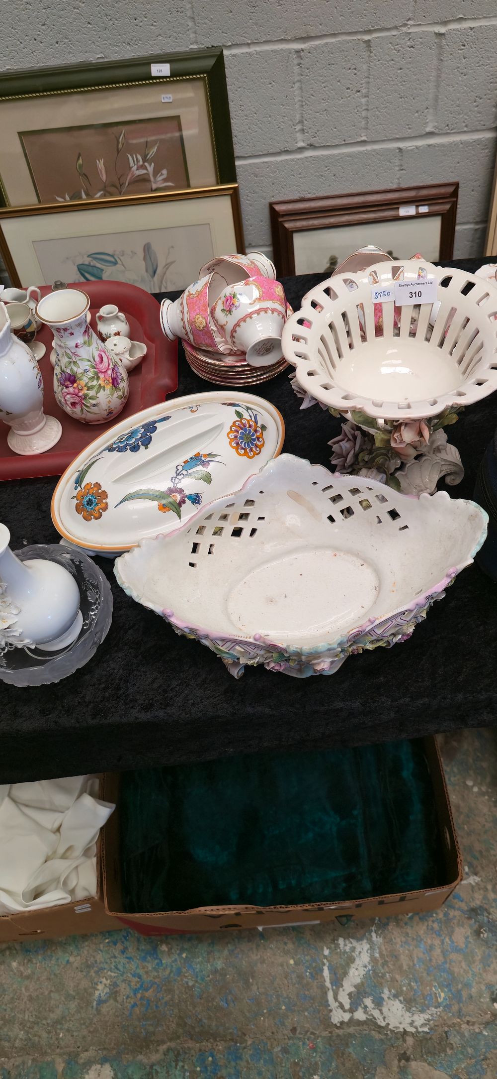 Lot 310: Selection of pottery wear with capidomonte, Royal Worcester,...