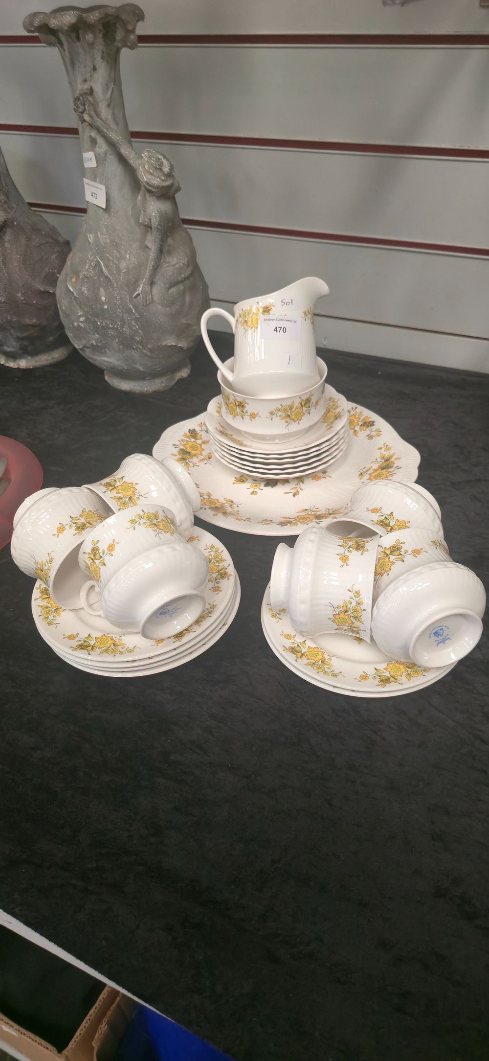 Lot 470: Selection of Hanson pottery tea, set items