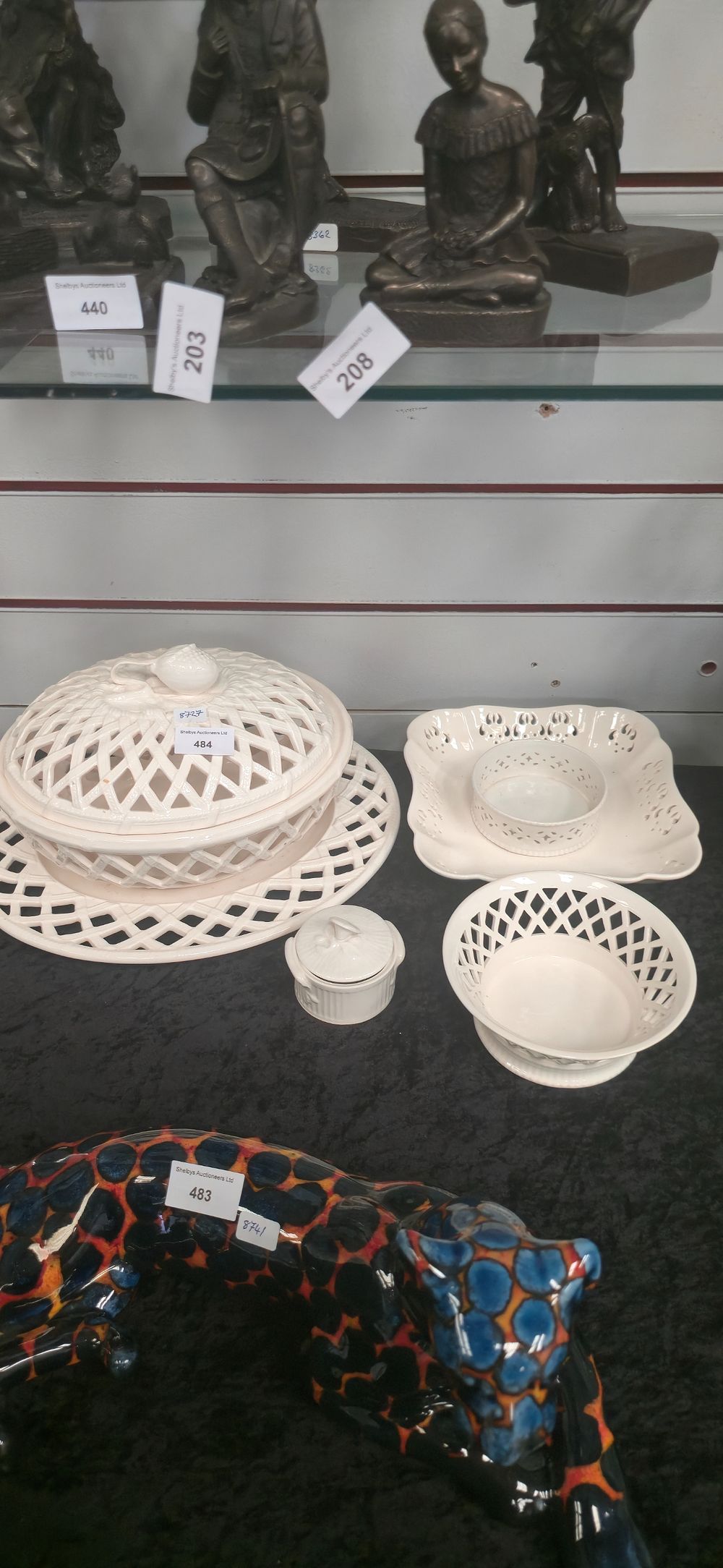 Lot 484: Six pieces of Leeds cream wear pottery items