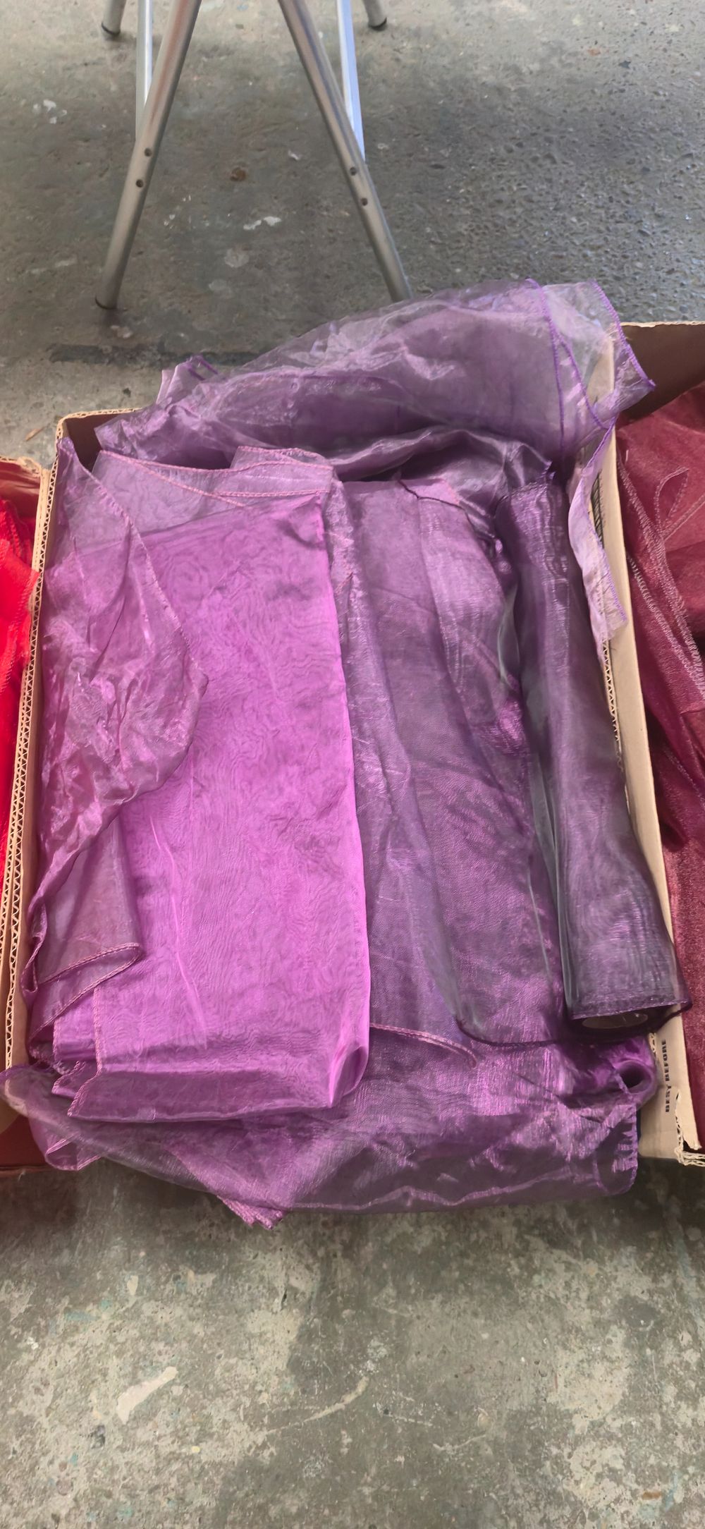 Lot 503: Box containing purple chair, tiebacks