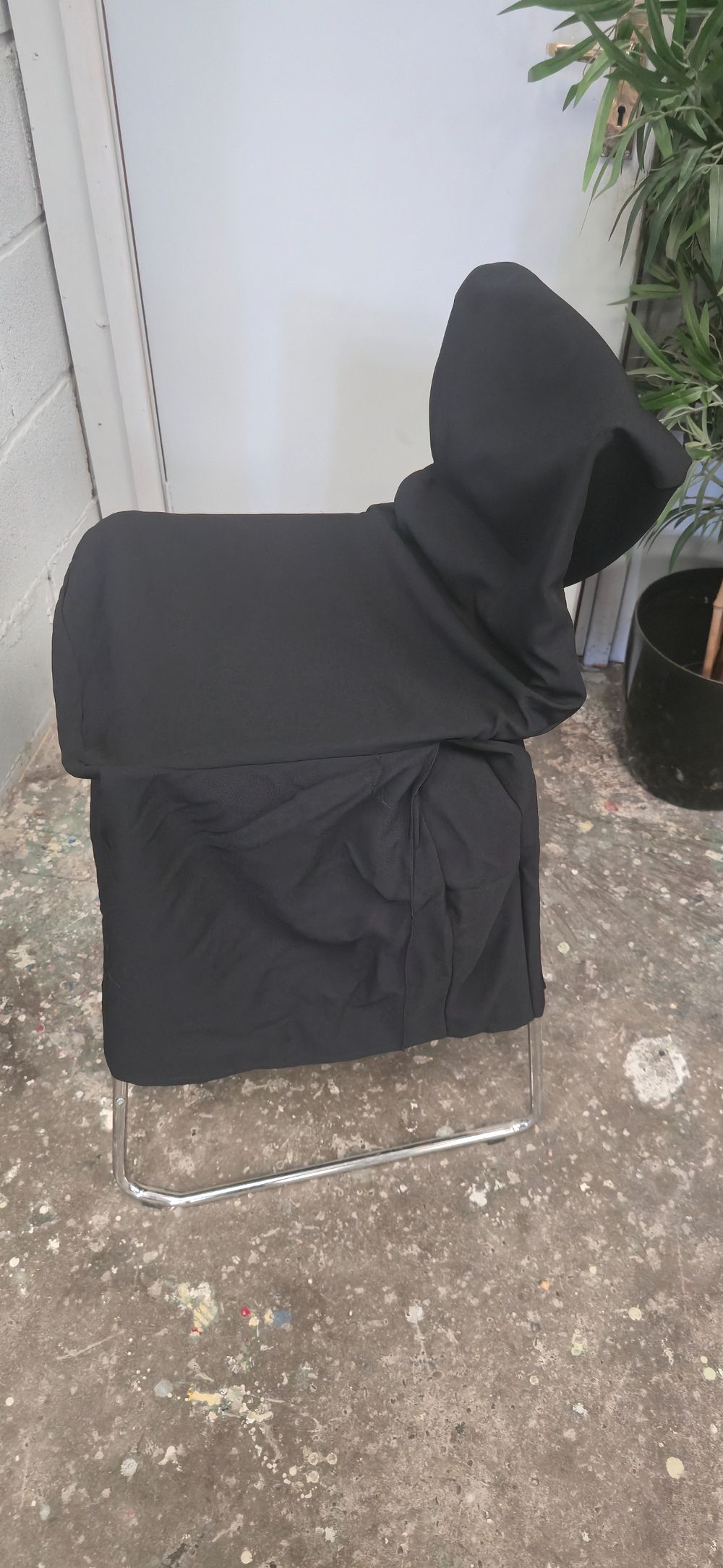 Lot 498: Box containing 25 black chair covers