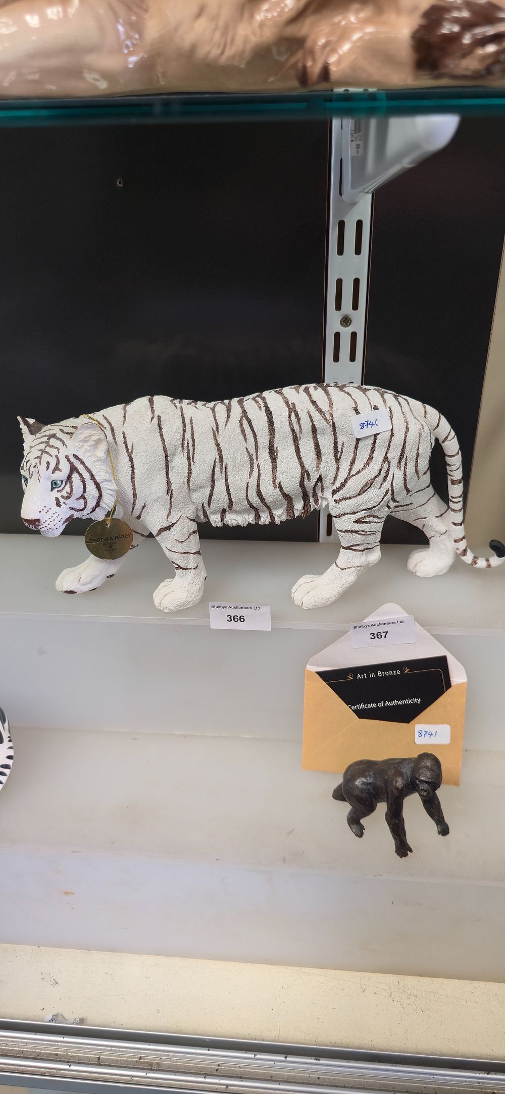 Lot 366: The Leonardo collection lesser and Pavey, white tiger,...