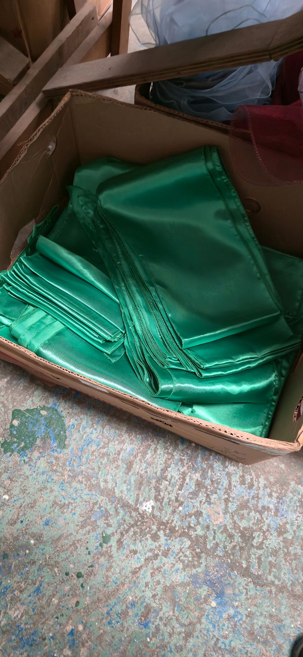Lot 348: Box containing 25. Green silk chair, tiebacks