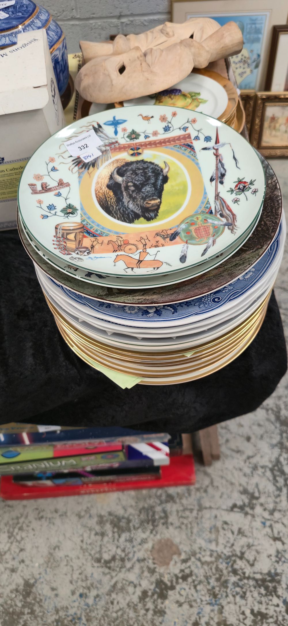Lot 332: Selection of various maker, collectors,plates, including animals of...