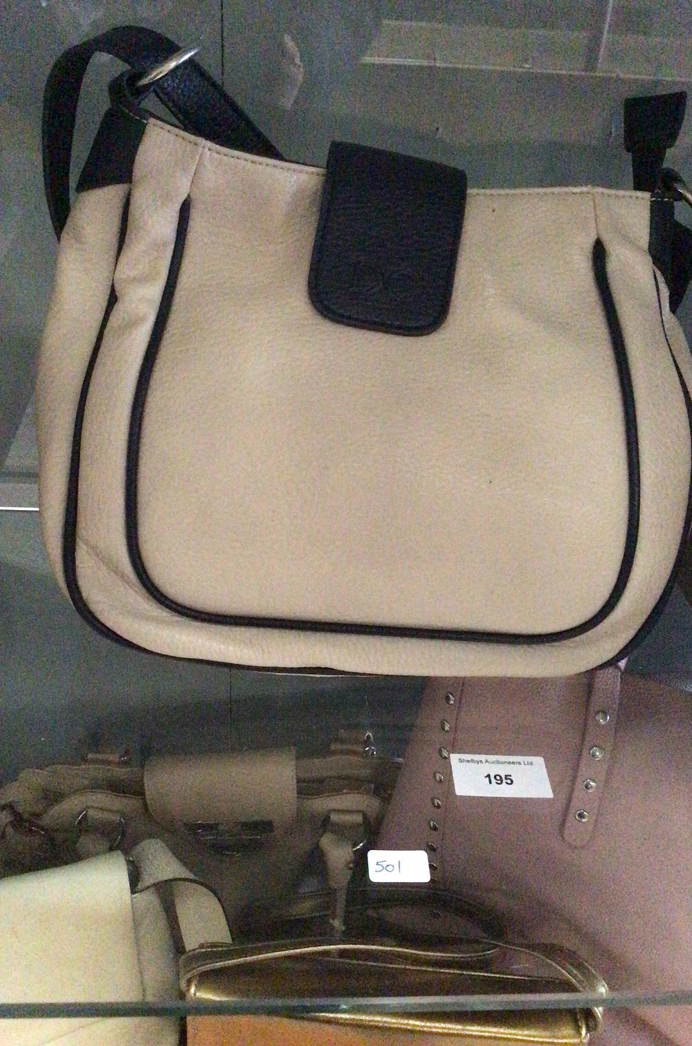 Lot 195: Vintage Coach Cream & Black Leather Shoulder Bag