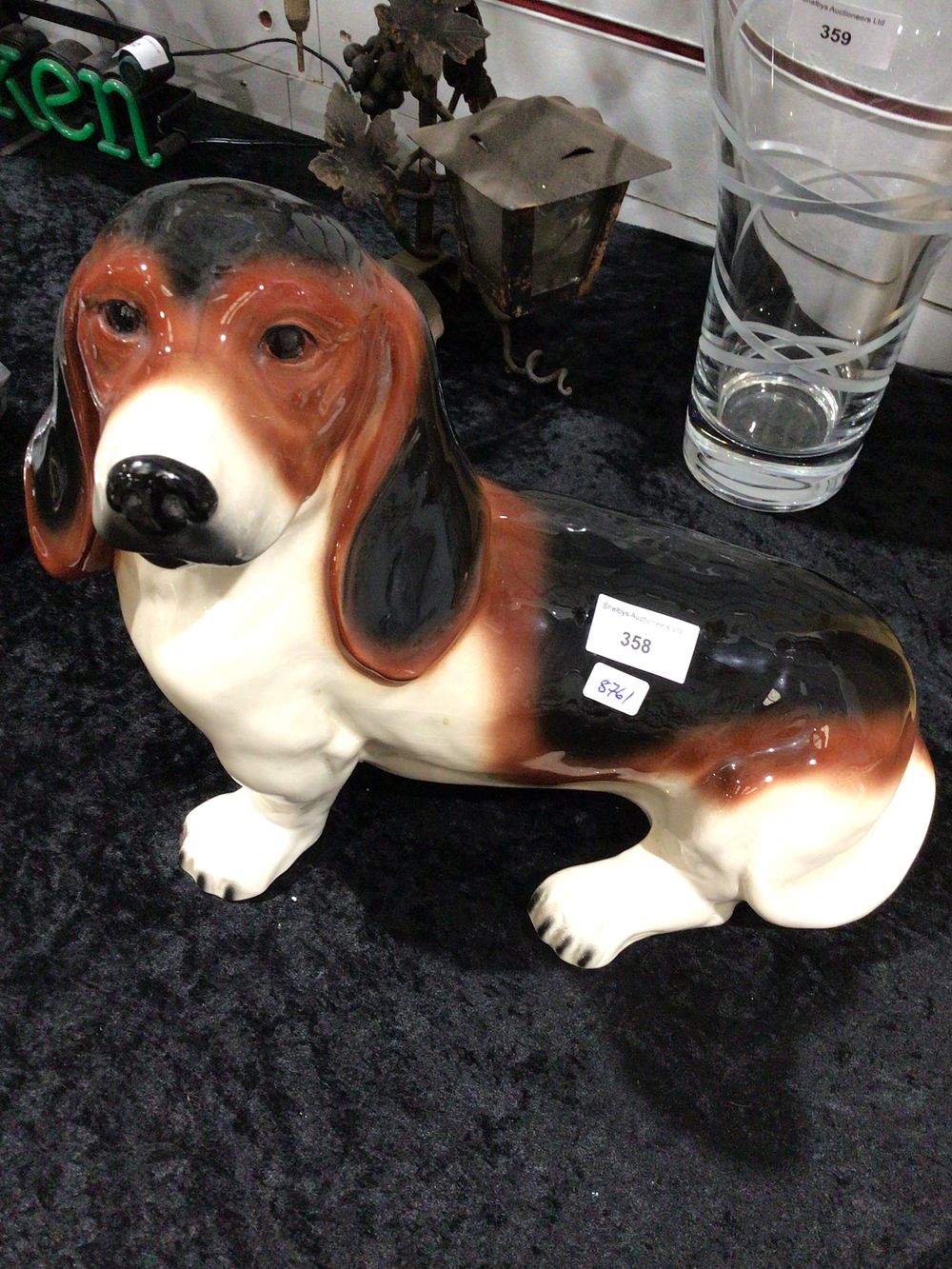 Lot 358: Beswick Style Basset Hound Dog Figurine
