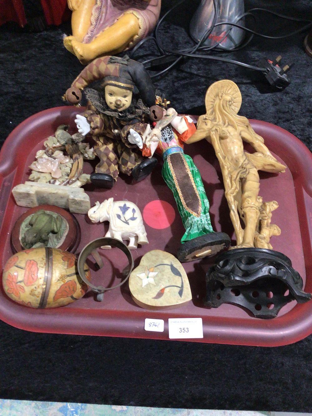 Lot 353: Assorted Decorative Figures and Collectibles on Tray