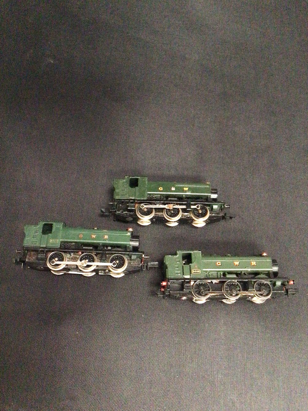 Lot 157: 3 graham farish ngauge 94 xx pannier tank engines