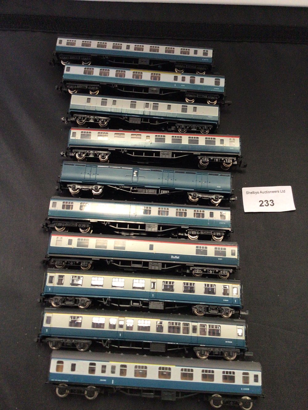 Lot 233: 10 Graham Farish N gauge coaches in BR blue and grey