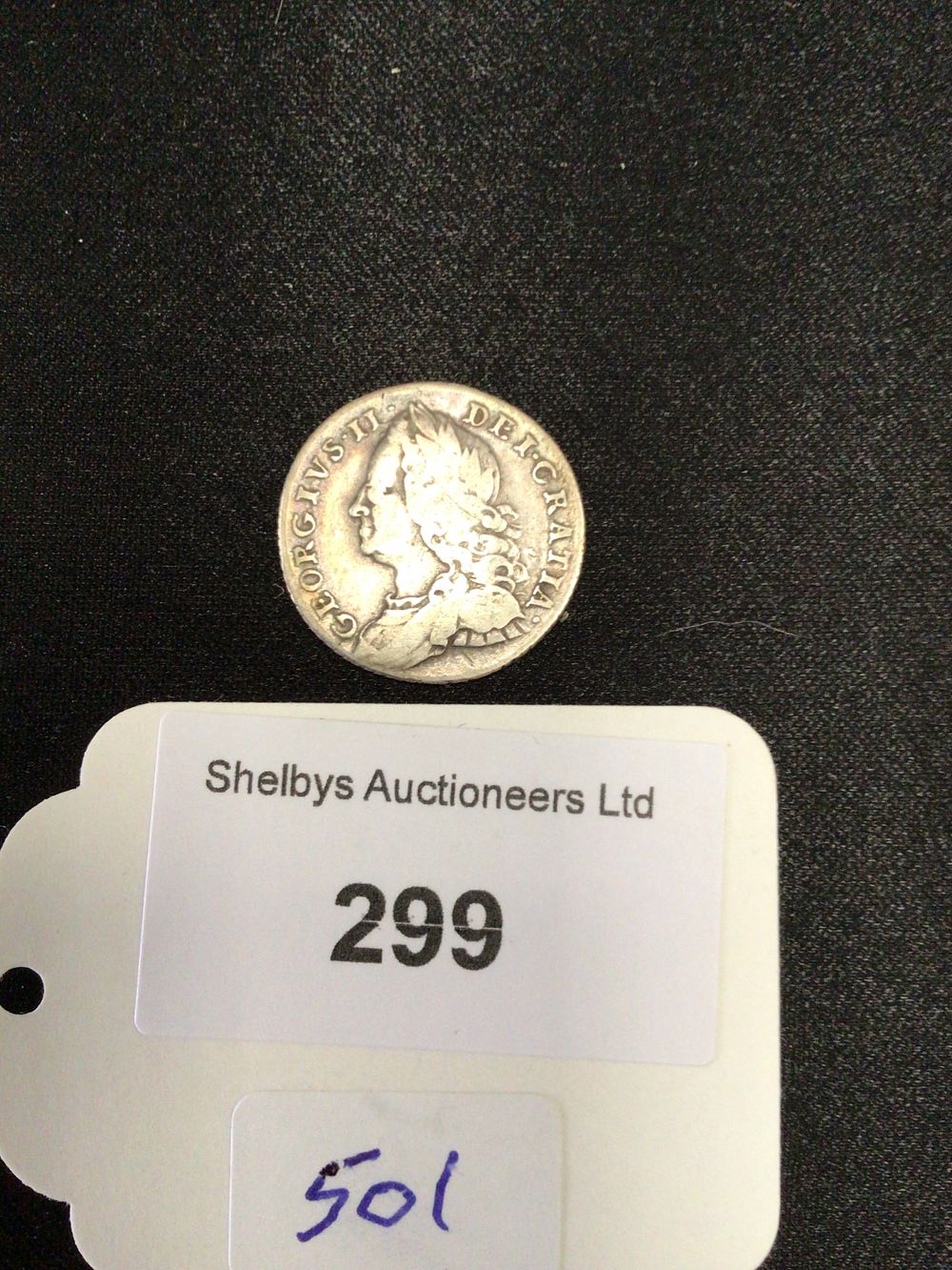 Lot 299: 1758, George, second silver shilling