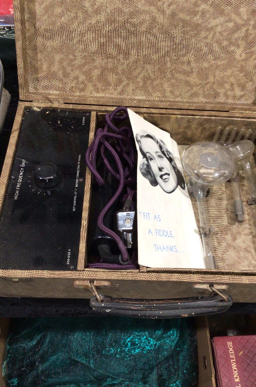 Lot 329: Antique Elco Lindstrom Violet Ray Quack Medical Device in Case