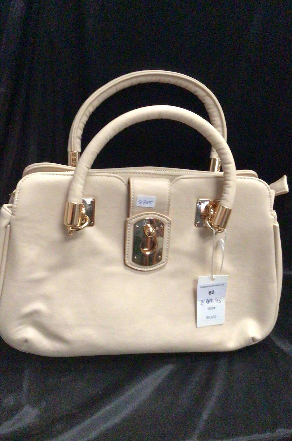 Lot 170: Structured Handbag with Gold-Toned Hardware