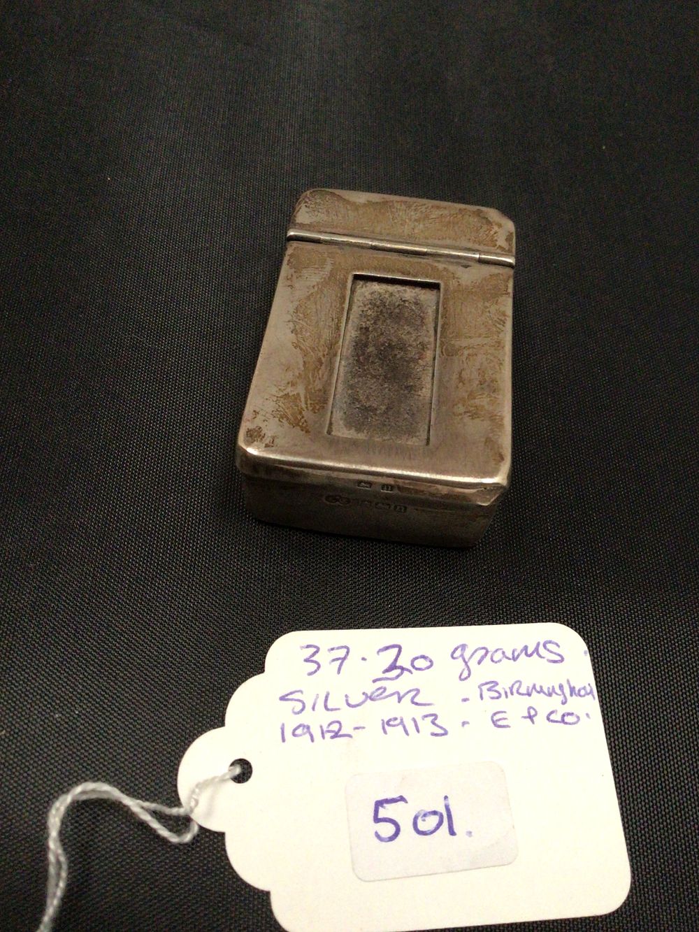 Lot 222: A Silver Vesta Case, Birmingham 1912-1913