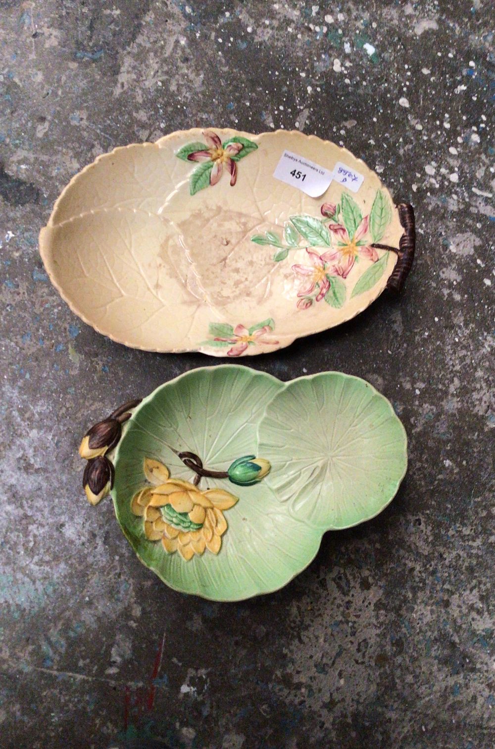 Lot 274: Carlton Ware Leaf Dishes