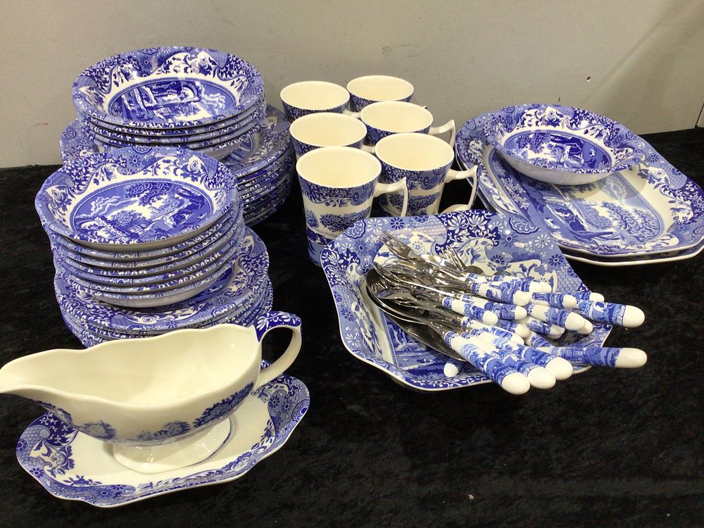 Lot 306: A Collection of Spode 'Blue Italian' Dinnerware and Cutlery
