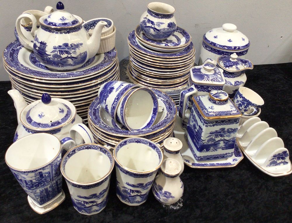 Lot 311: A Large Collection of Ringtons Willow Pattern Dinnerware and Tea/Coffee Service