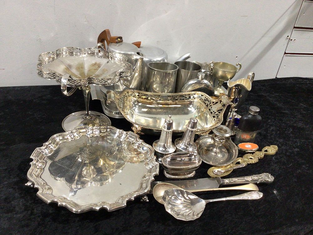 Lot 297: A Collection of Assorted Victorian and Rococo Revival Style Silver-Plated Tableware and Serving Items