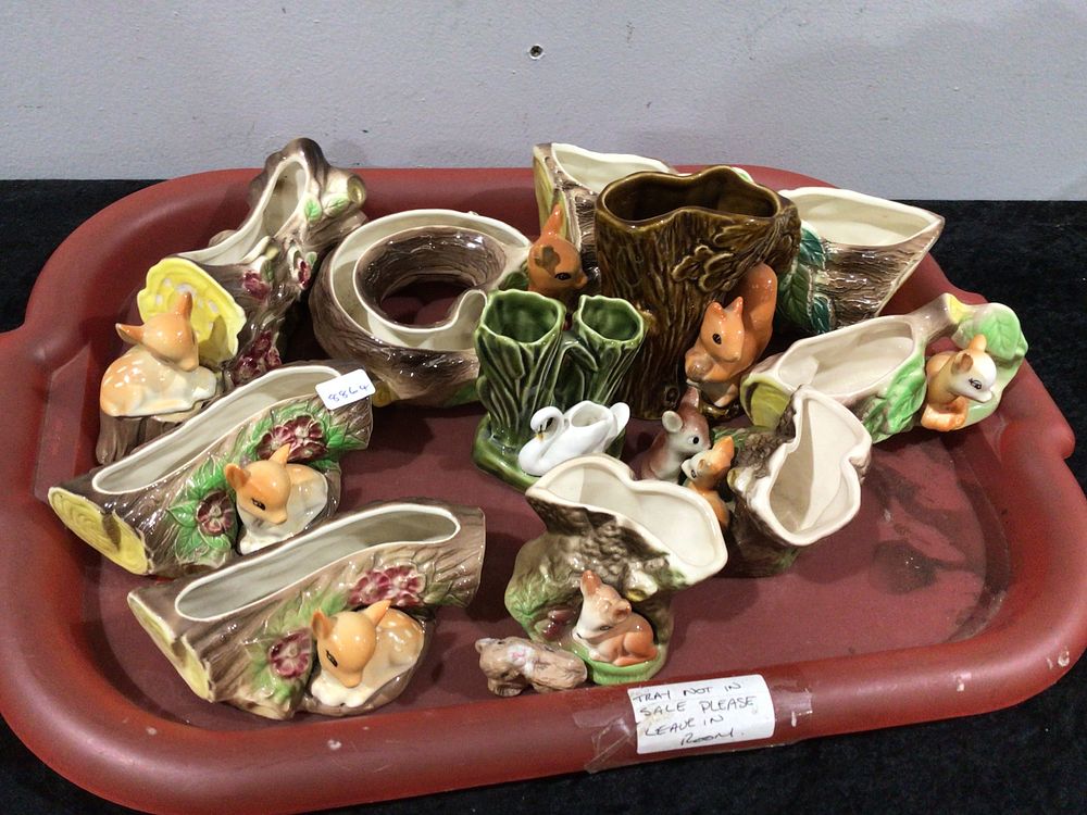 Lot 253: A Collection of Mid-20th Century Hornsea Pottery Fauna Planters