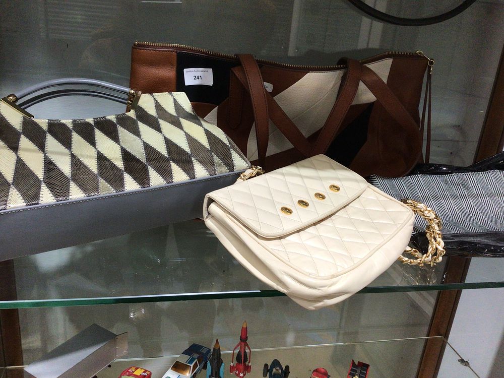 Lot 241: A Collection of Ladies' Handbags
