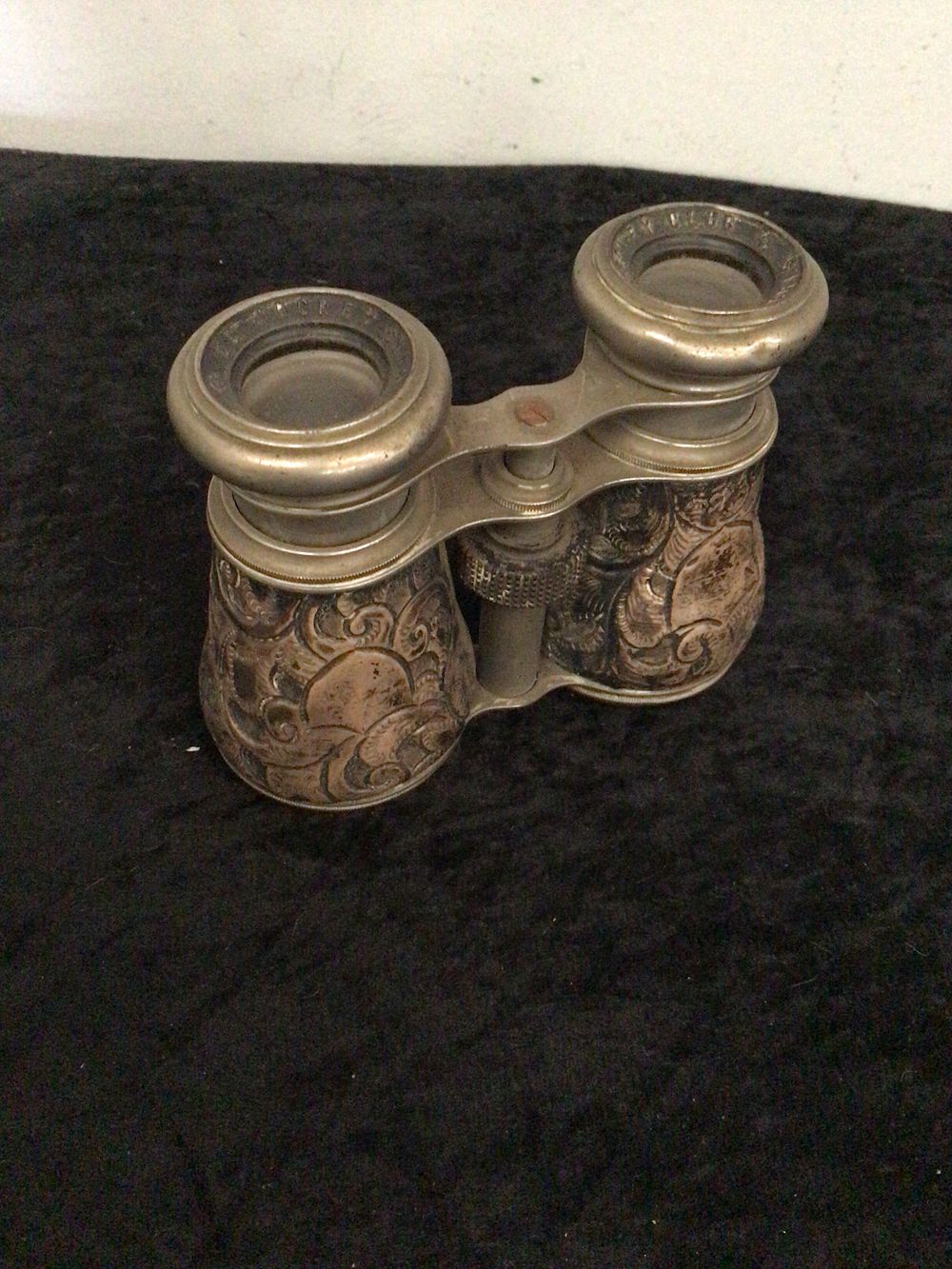 Lot 188: A Pair of Victorian Sterling Silver Repoussé Opera Glasses