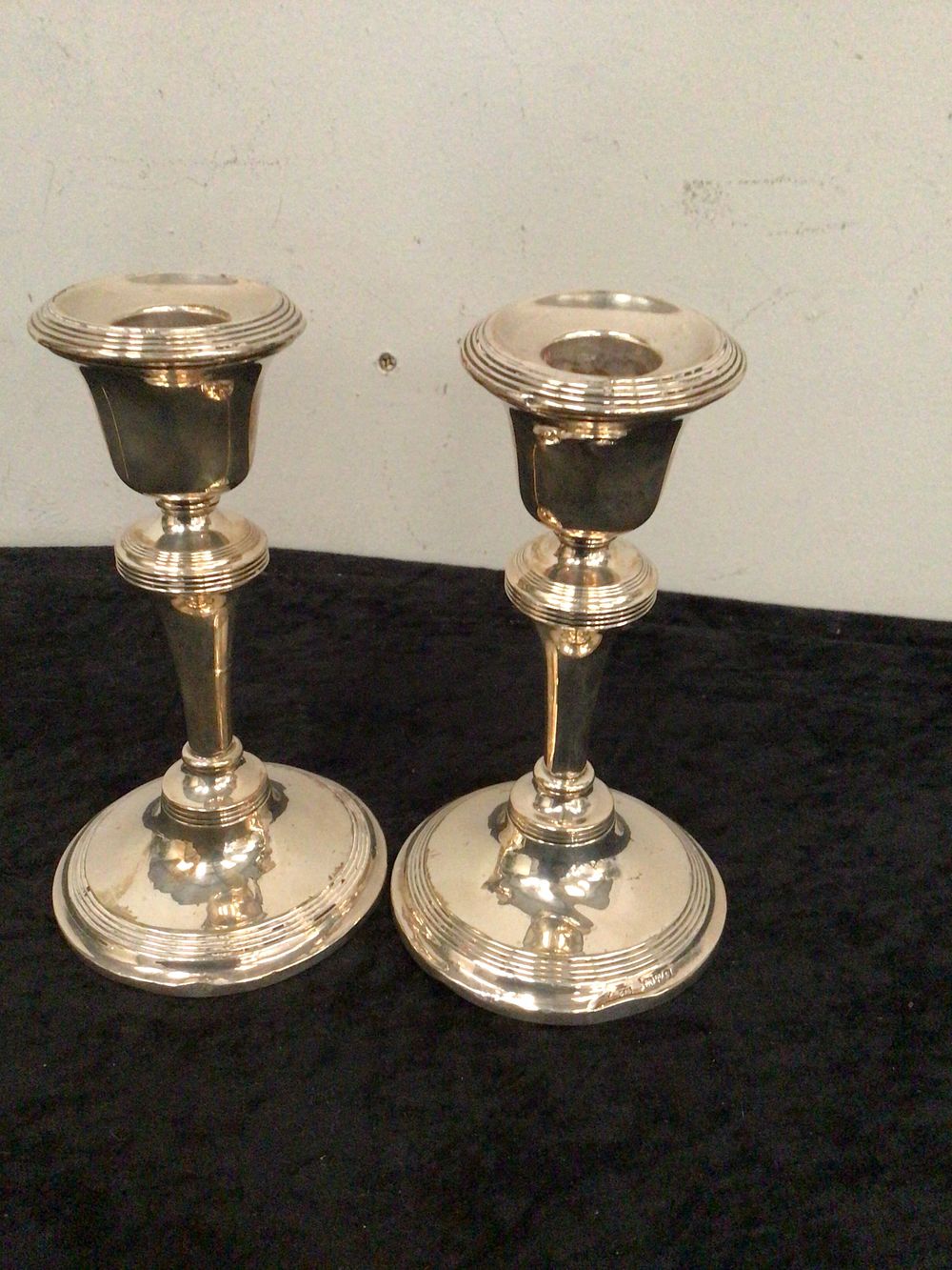 Lot 191: A Pair of London Sterling Silver Candlesticks