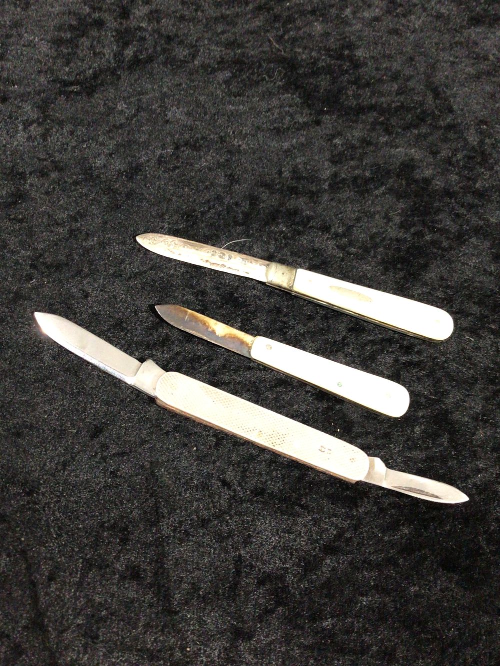 Lot 230: Three Vintage or Antique Folding Knives, Silver and Mother-of-Pearl