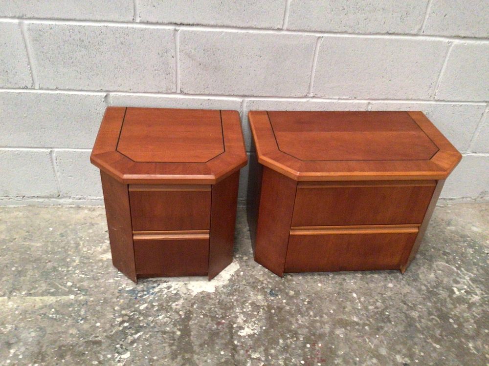 Lot 244: A Pair of Mid-Century Modern Hexagonal Bedside Tables
