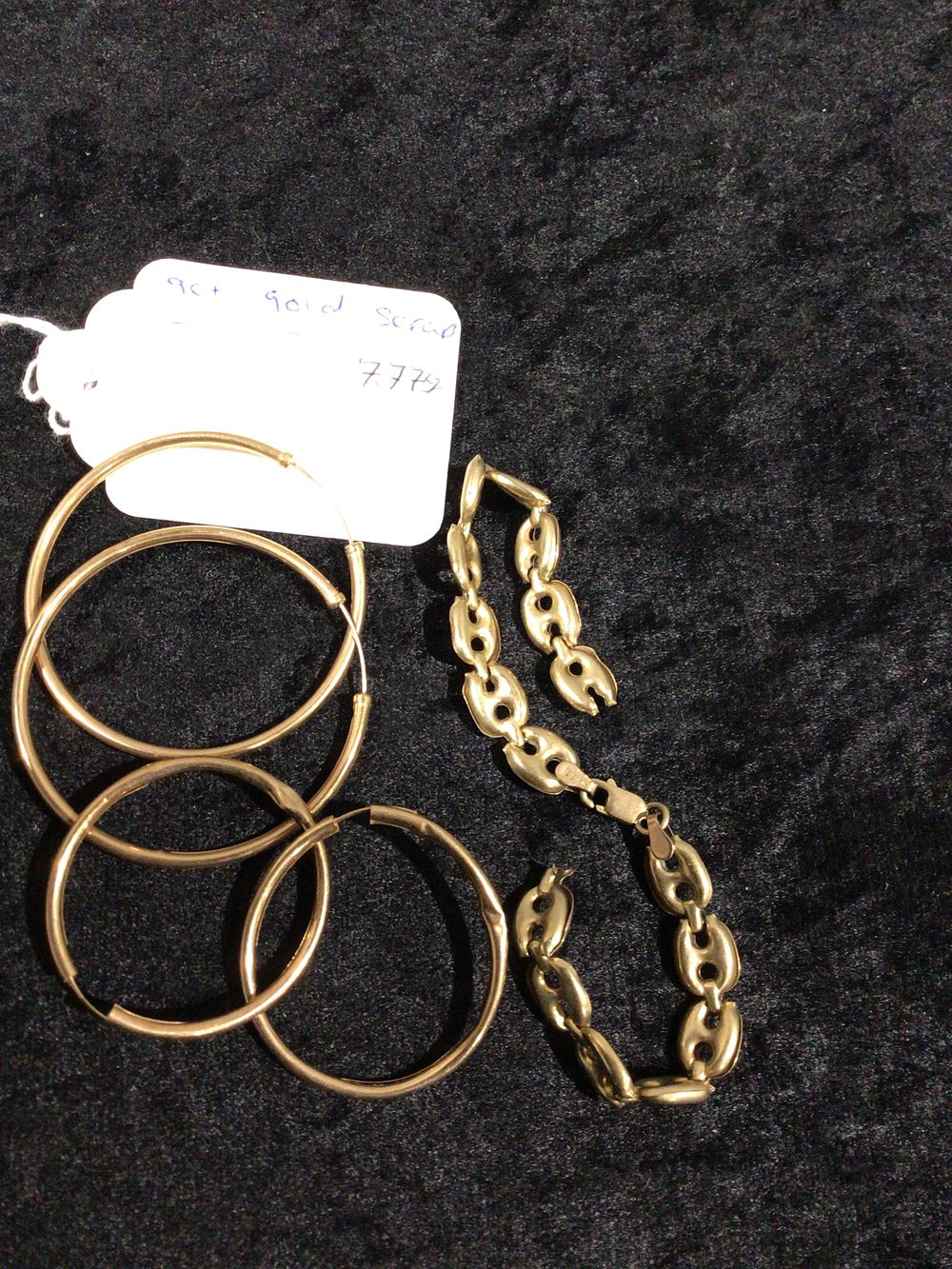 Lot 406: A 9ct Yellow Gold Mariner Link Chain and Three 9ct Gold Hoop Earrings