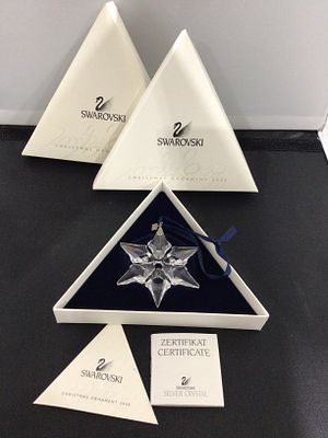 Swarovski Annual 2000 Christmas Ornament, Crystal Star. A Swarovski Annual 2000 Christmas 