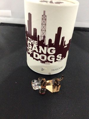 Swarovski LOVLOTS 'Peppino' Basset Hound Crystal Figurine with Original Container. A Swarovski 