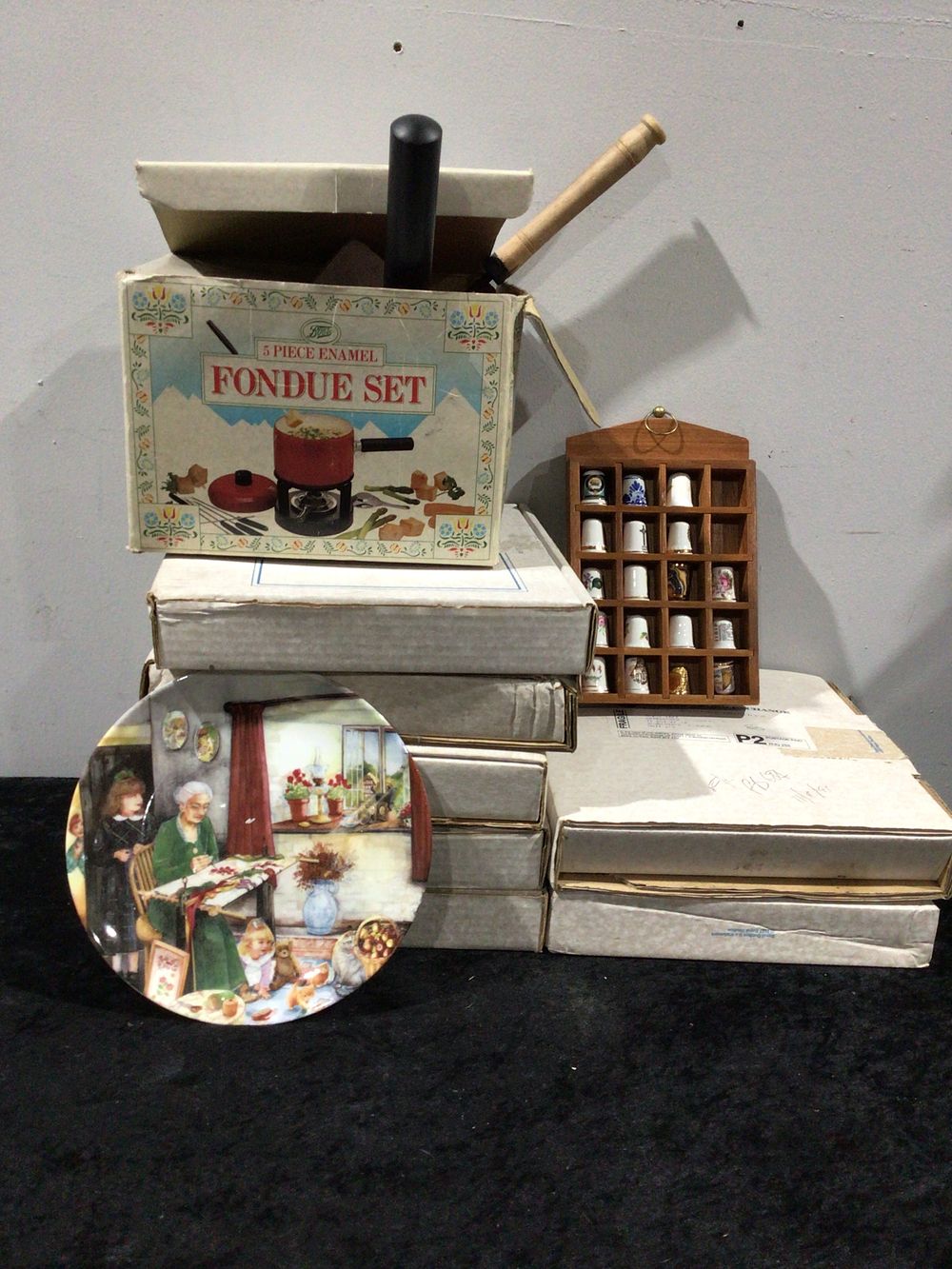 Lot 196: A Mid-20th Century Enamel Fondue Set, a Collection of Decorative Thimbles, and a Ceramic Plate