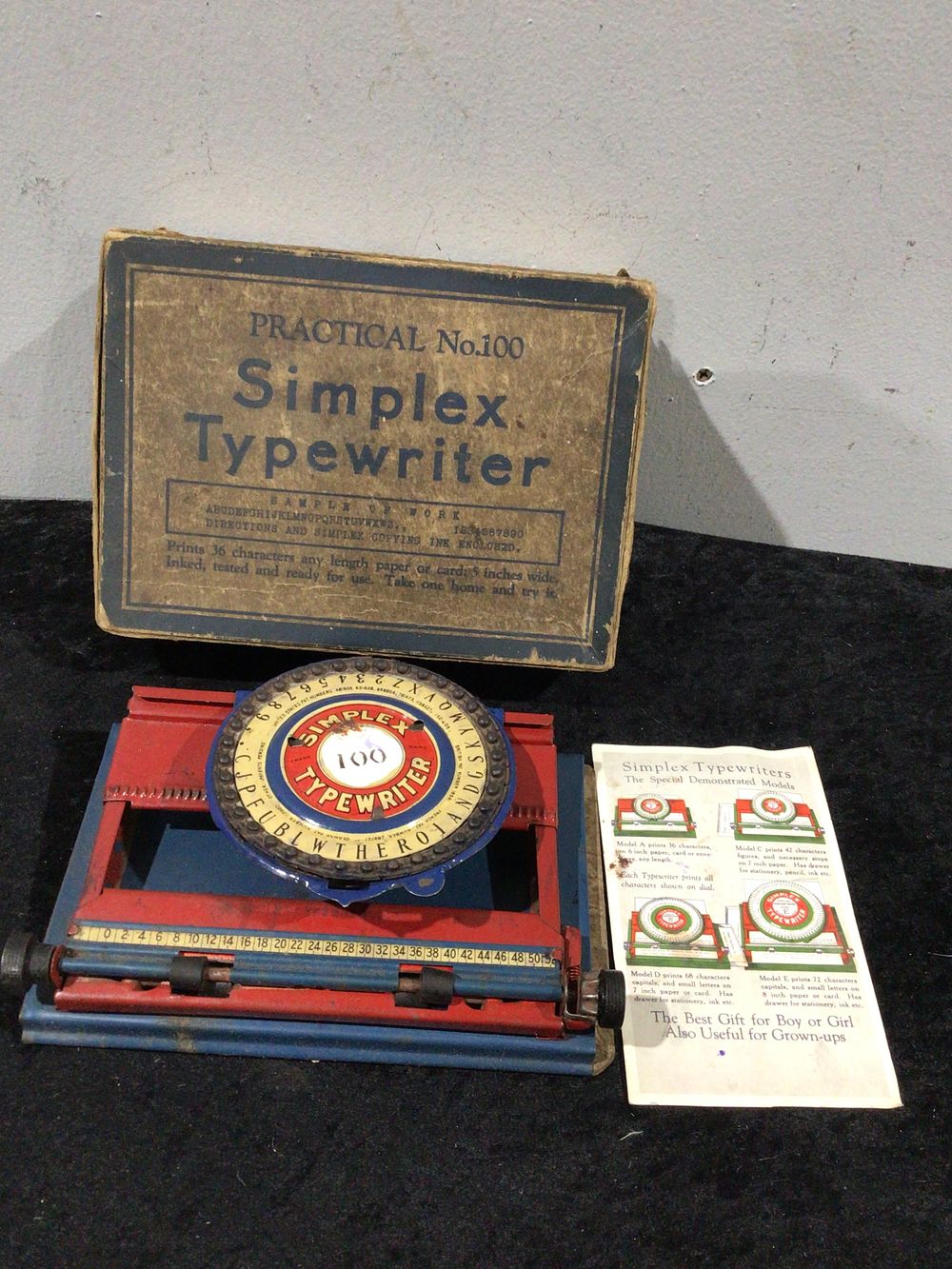 Lot 285: A Simplex Practical No. 100 Index Typewriter with Original Box and Leaflet