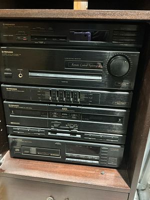 A Collection of 5 Pioneer Component Stereo System Units. A vintage Pioneer component audio 