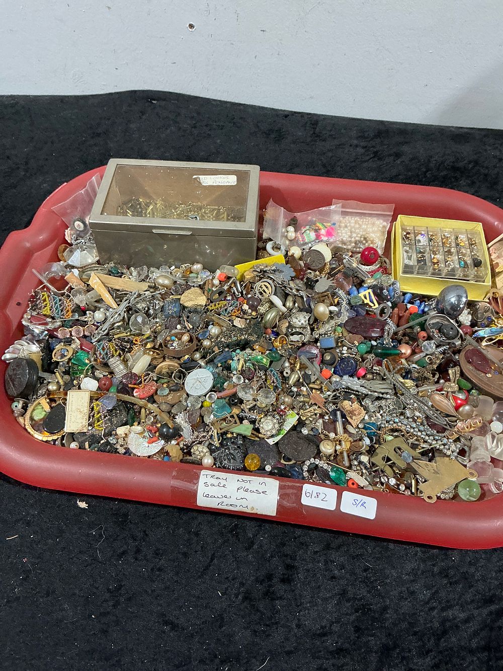 Lot 162: A Substantial Collection of Vintage and Modern Costume Jewelry Spares and Repair Lot