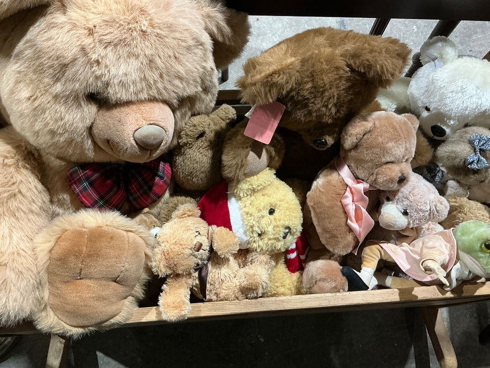 Lot 231: A Collection of 10 Assorted Contemporary Plush Toys, Mostly Teddy Bears