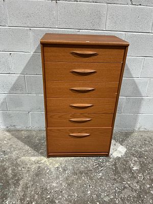 An Austinsuite Mid-Century Teak Tallboy Chest of Drawers. An Austinsuite mid-century modern 