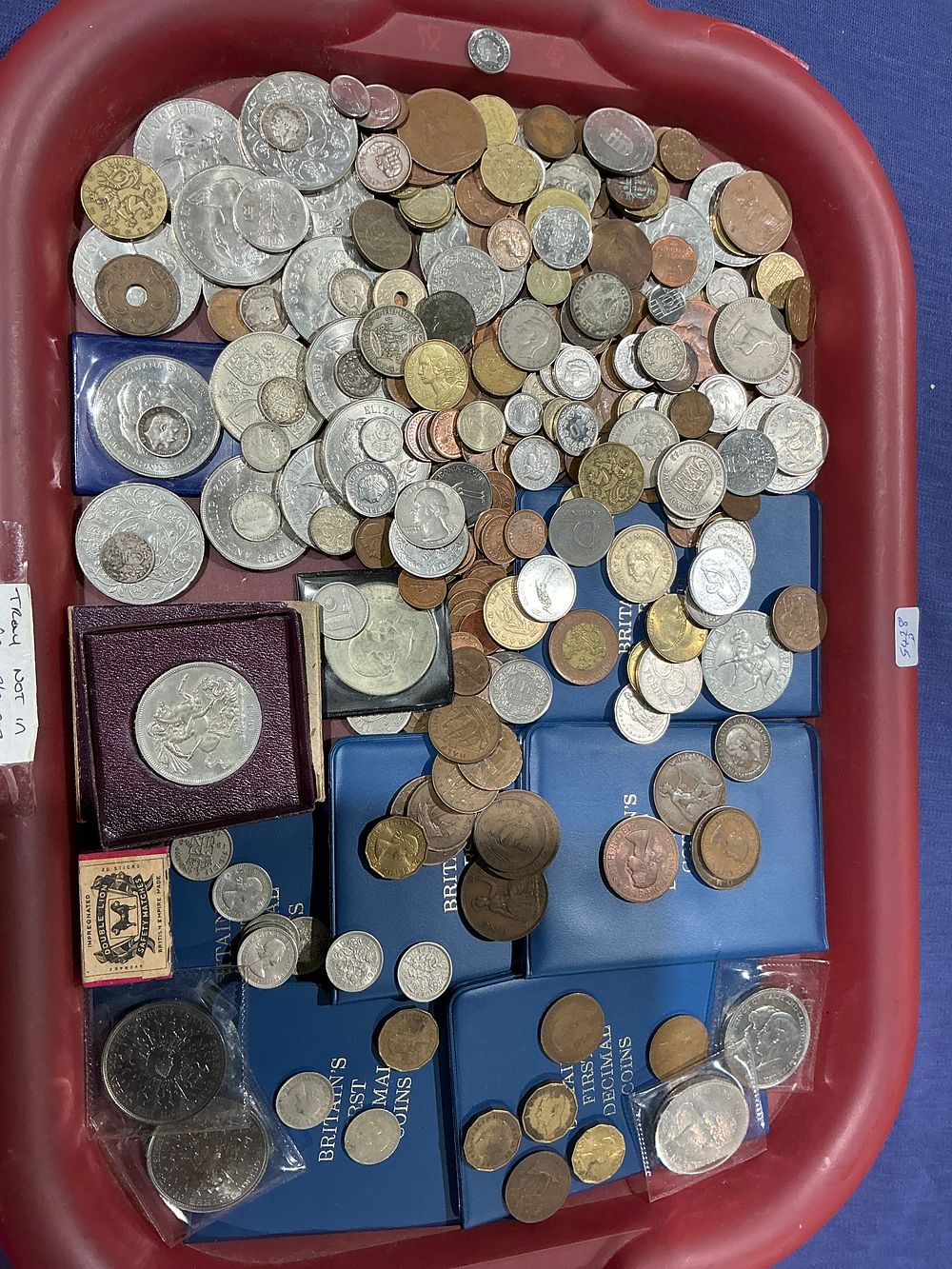 Lot 233: UK 19th-20th Century, A Collection of Coins and Commemoratives, Base Metal