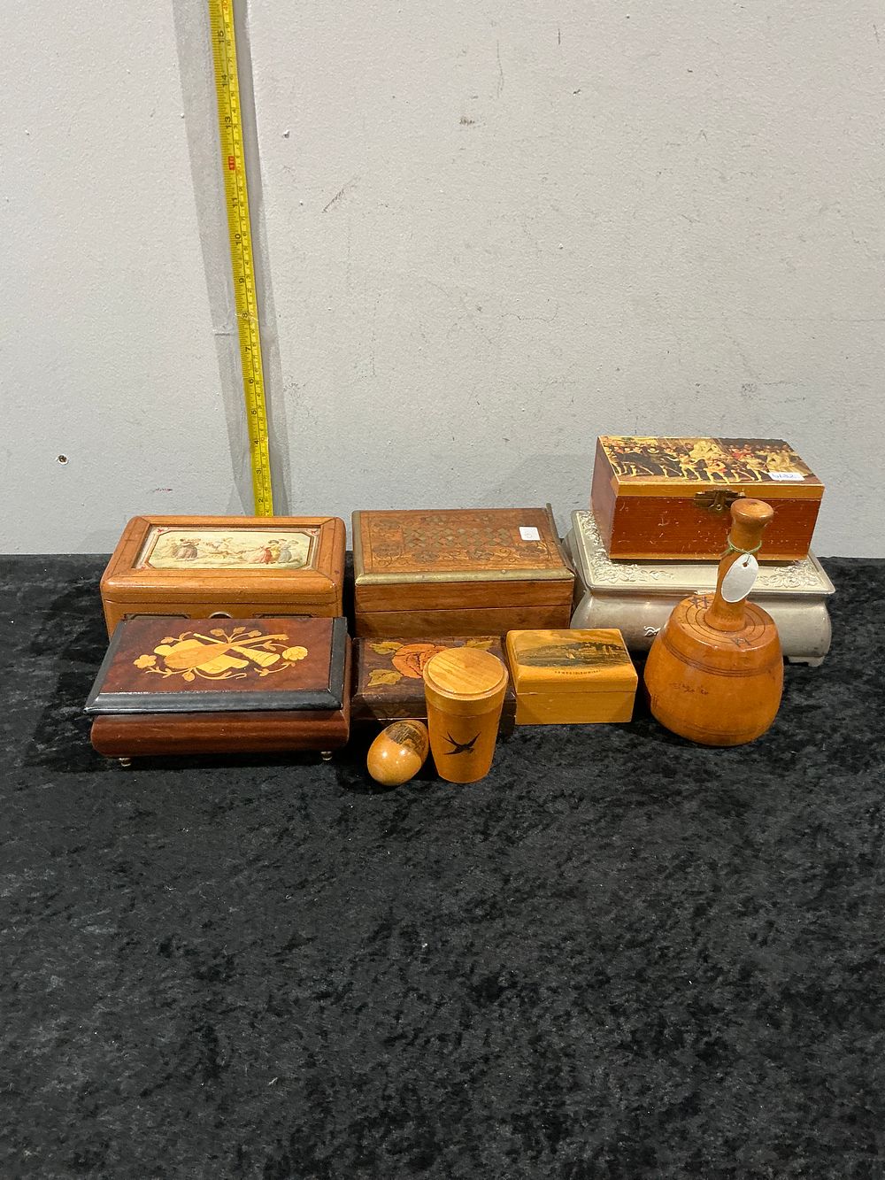 Lot 327: A Collection of Decorative Wooden and Metal Boxes and Small Objects