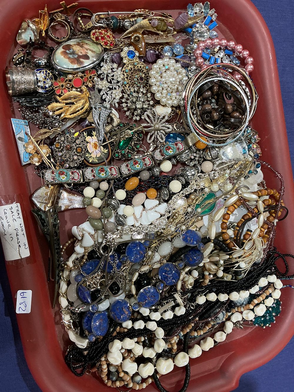 Lot 221: Assorted Base Metal Vintage and Contemporary Costume Jewellery Collection featuring Faux Pearls and Rhinestones