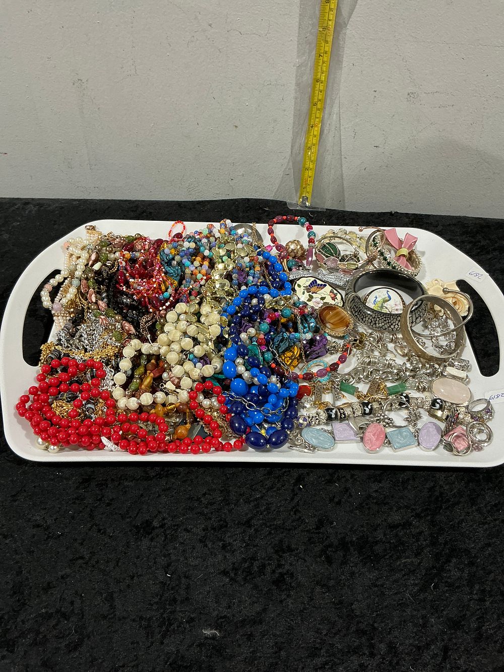 Lot 367: Mixed Base Metal Costume Jewellery Collection, Vintage to Modern Beaded and Enamelled Lot
