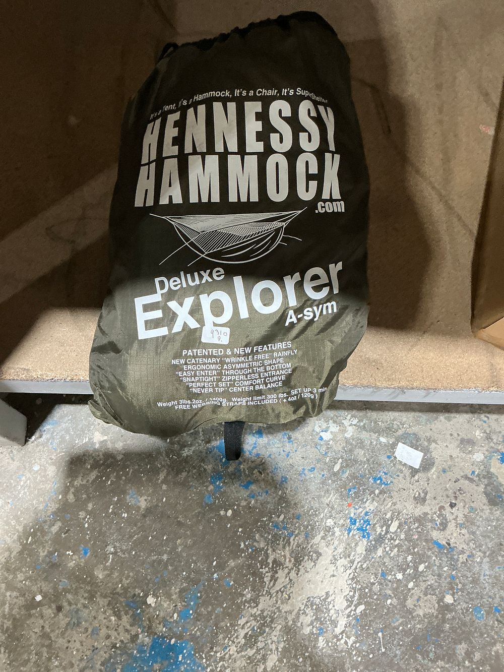 Lot 389: Hennessy Hammock Deluxe Explorer A-sym Camping Shelter System, Forest Green, c. 2010-2020