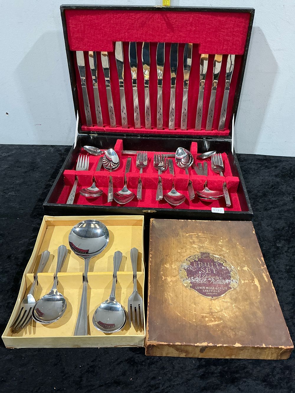 Lot 204: A Canteen of 1881 Rogers Oneida Silver-Plated Flatware in the Brookwood Pattern and a Lewis Rose & Co. Sheffield Fruit Set