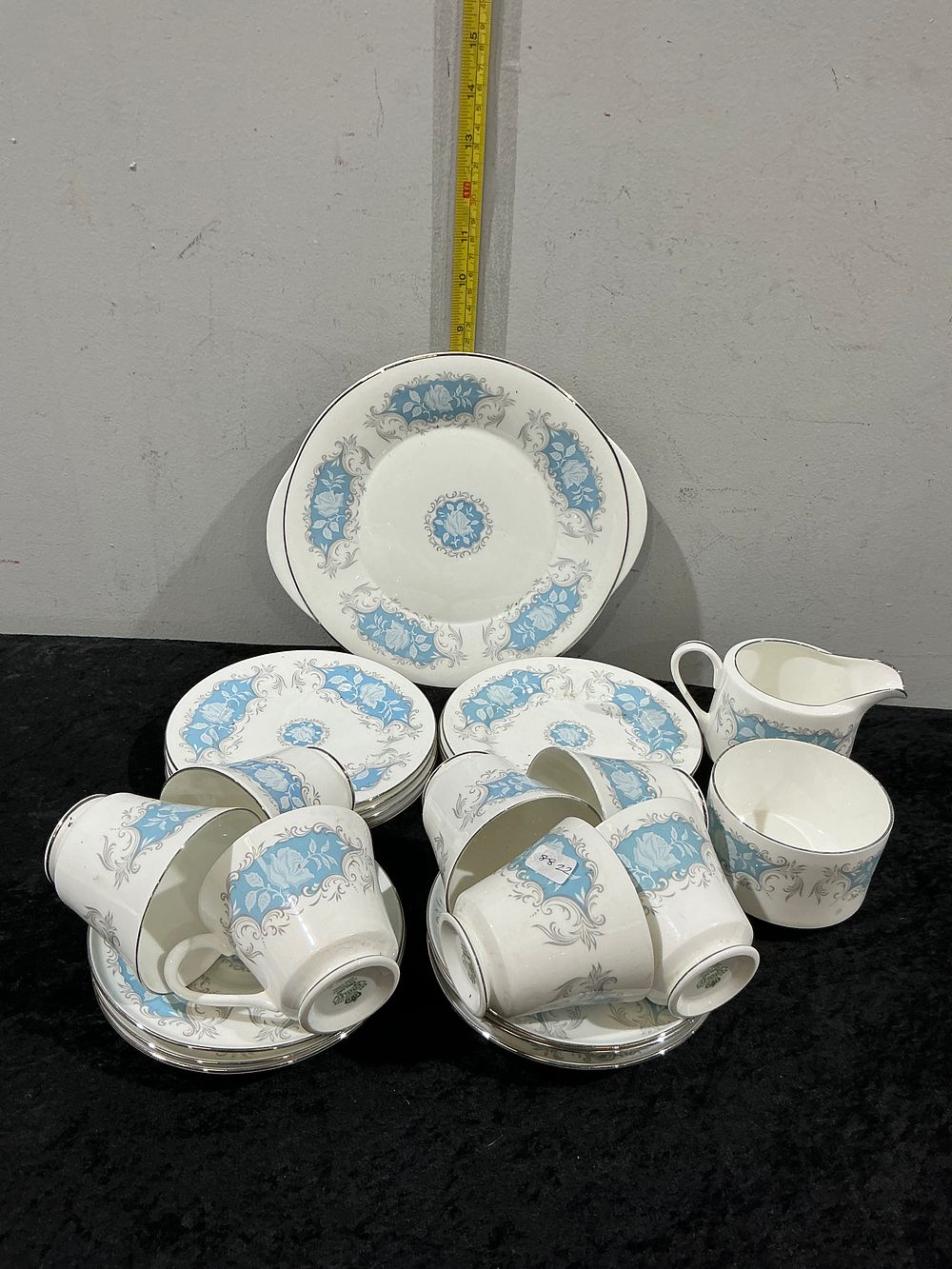 Lot 226: Aynsley Moonlight Rose Pattern No. 182 Fine English Bone China Tea Service