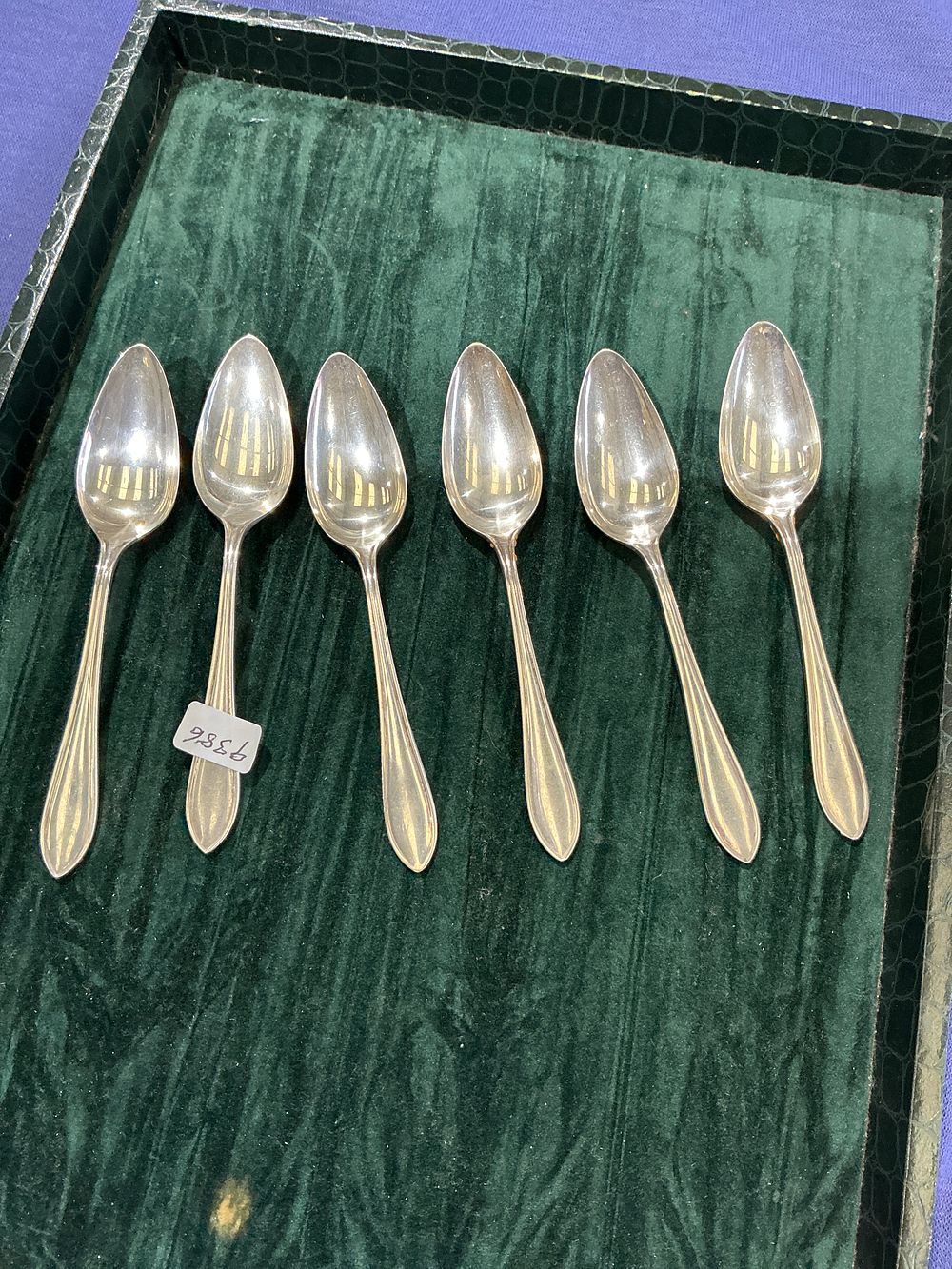 Lot 301: A Set of Six Silver Teaspoons, Reeded Pattern