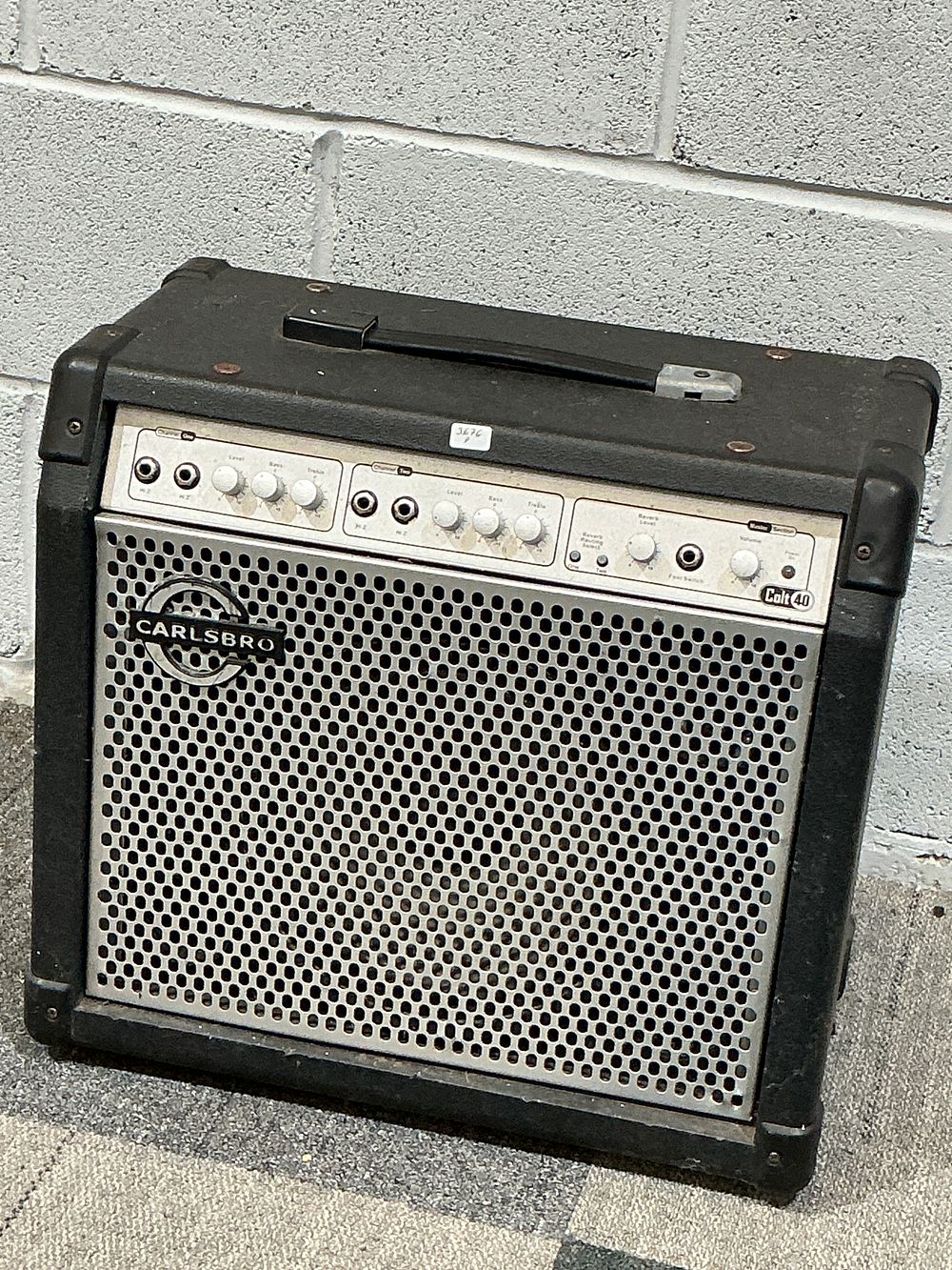 Lot 173: A Carlsbro Colt 40 Keyboard Mixer Amplifier