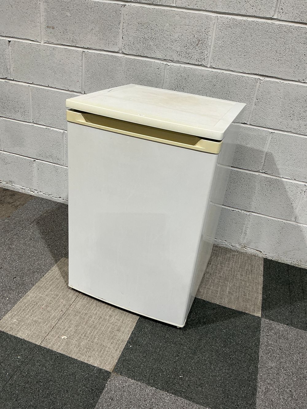 Lot 182: White Under-Counter Upright Freezer with Three Storage Drawers