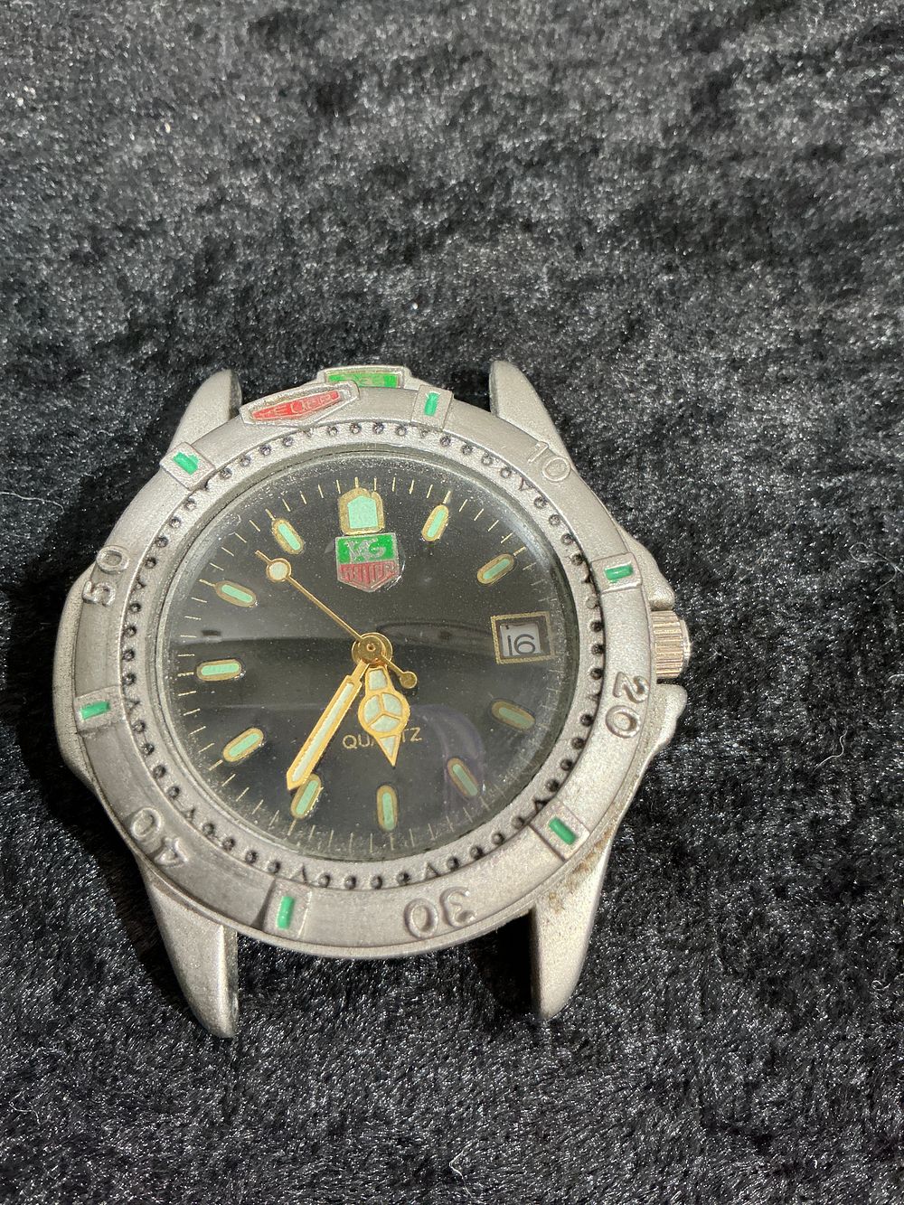 Lot 322: TAG Heuer Professional Style Quartz Wristwatch Reference 980.006 Possible Replica