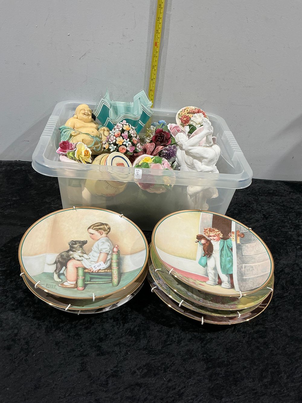 Lot 346: A Collection of Decorative Ceramics and Bessie Pease Gutmann Collector Plates